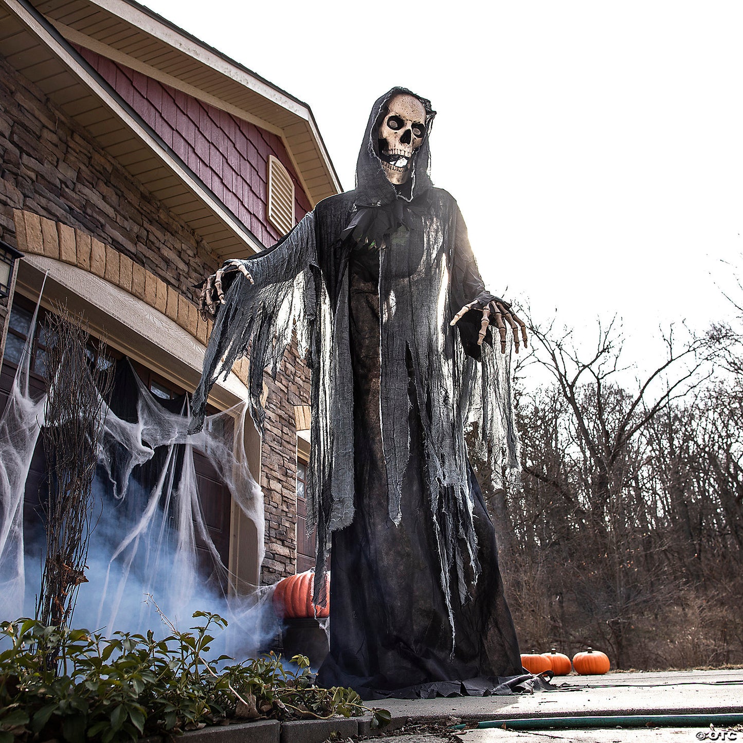 Huge 10' Towering Reaper Animated Skeleton Halloween Moving Prop w/ Digital Eyes